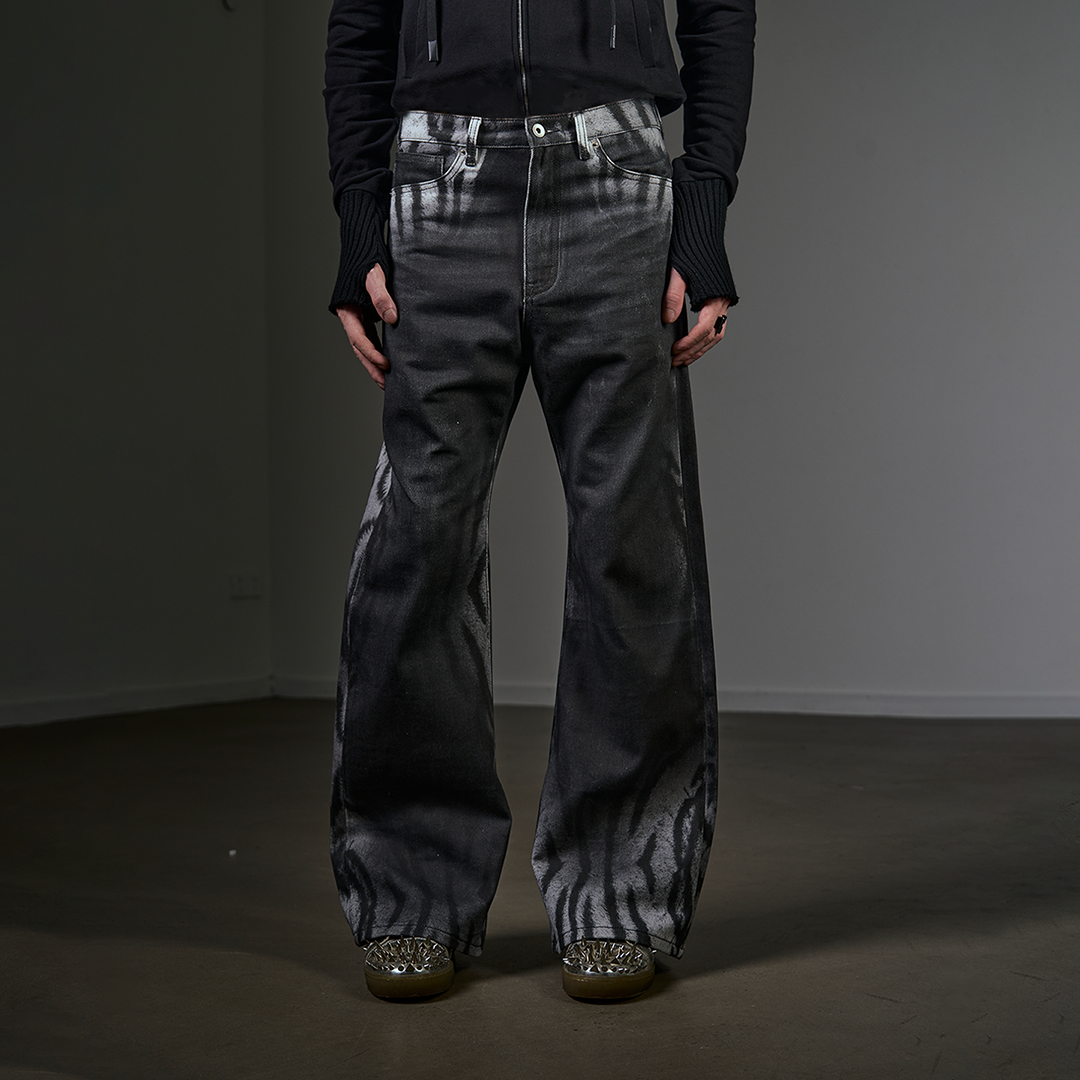 no E mosen | Gradient Tiger Stripe Wash Digital Print Jeans【i0000000052】